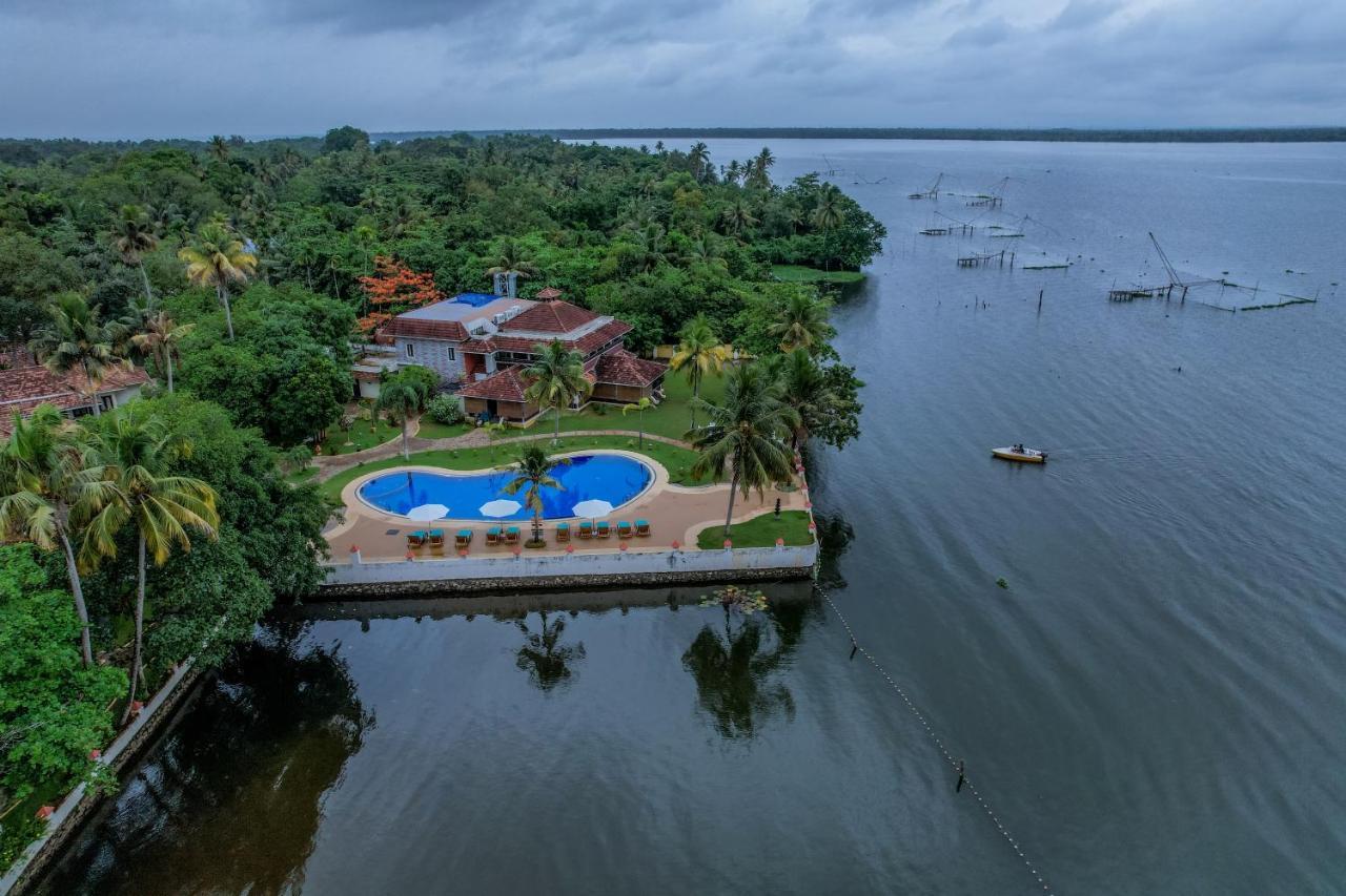 The World Backwaters, Alleppey Hotel Kumarakom Exterior photo